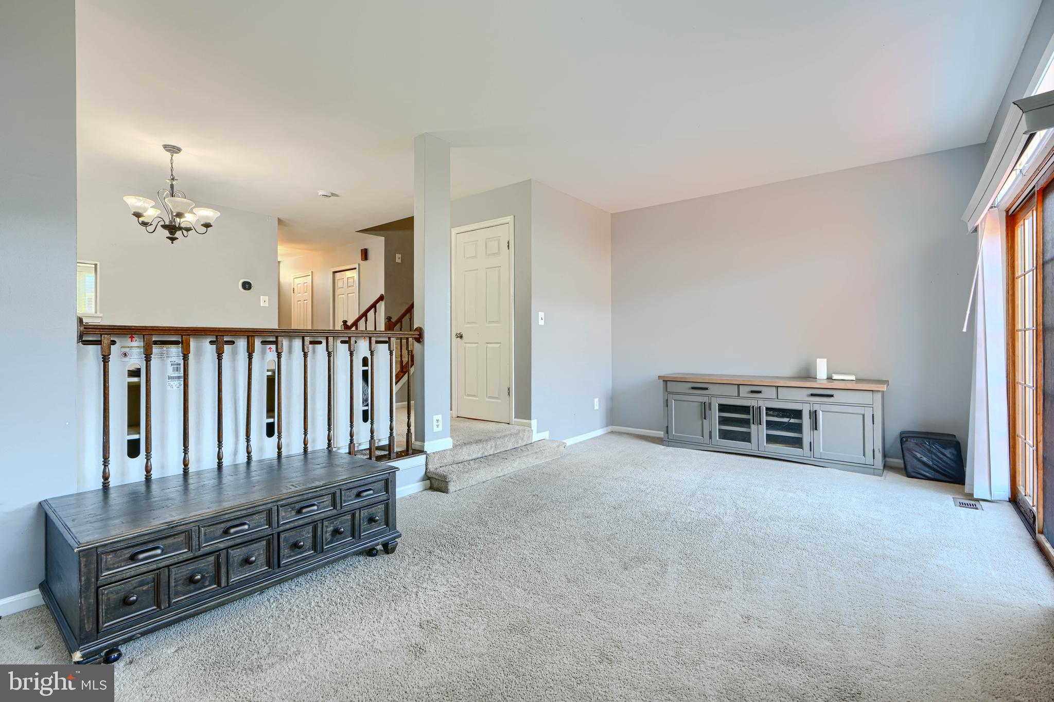 32 GILLAND COURT