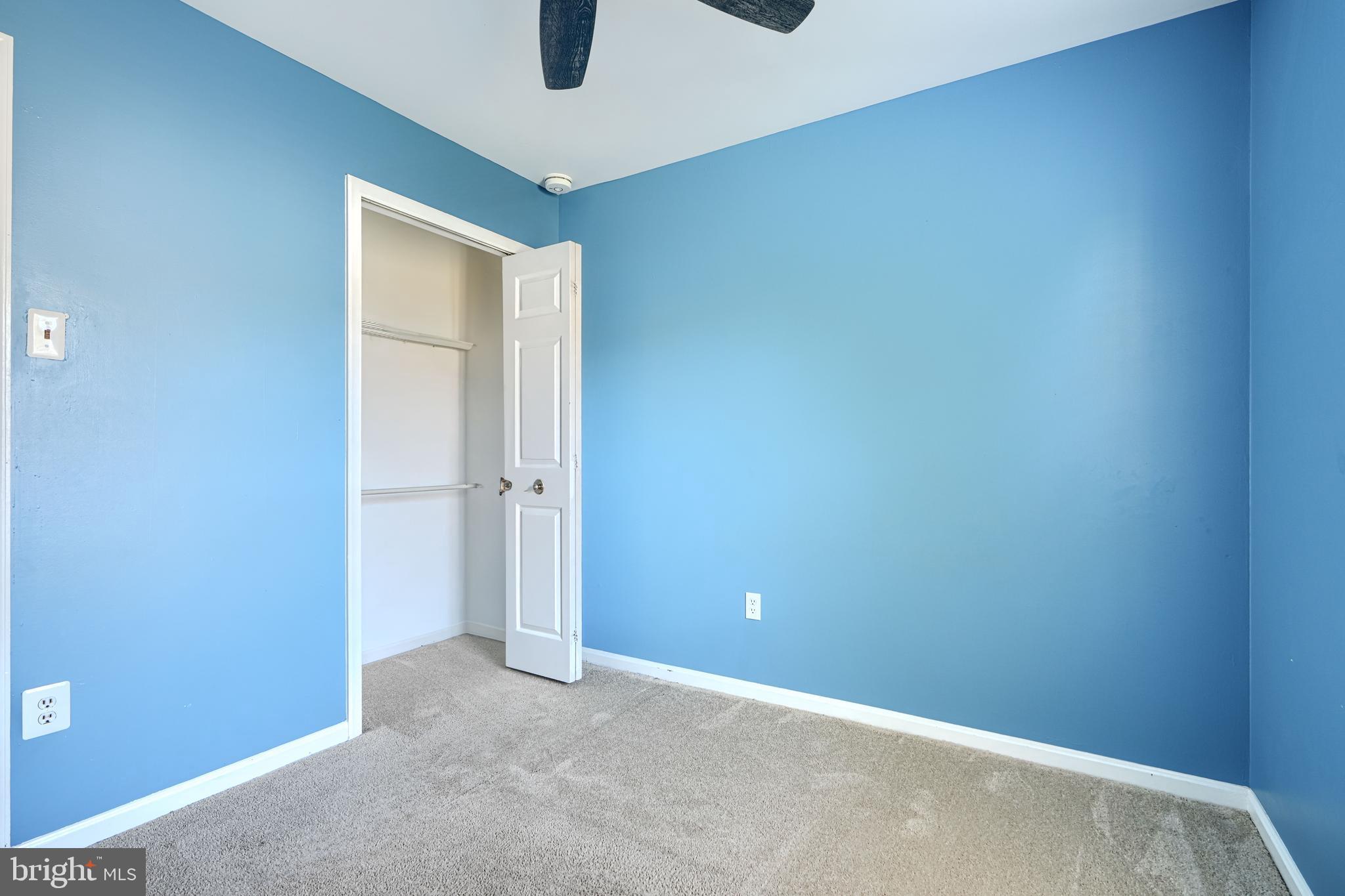 32 GILLAND COURT
