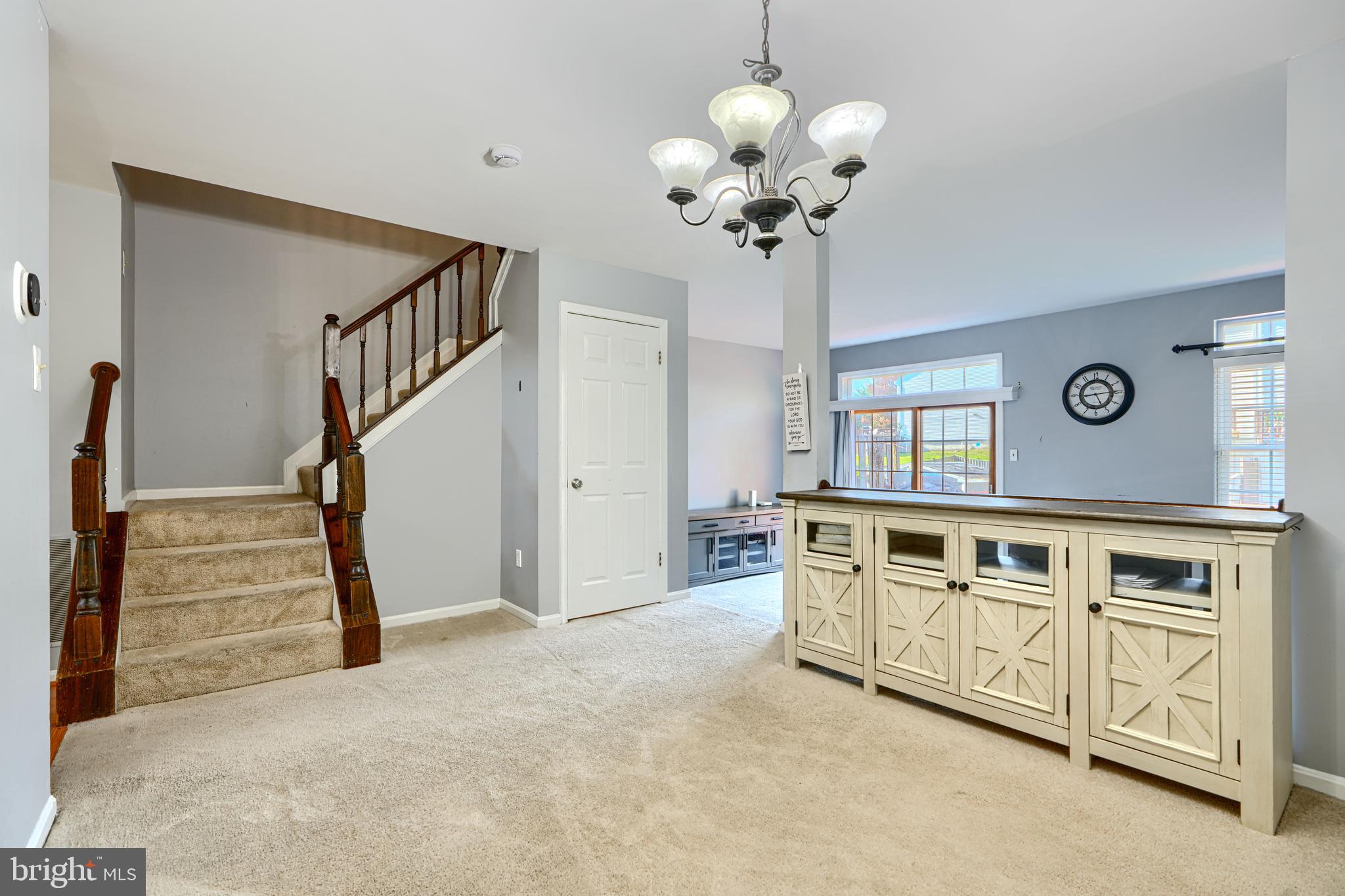 32 GILLAND COURT
