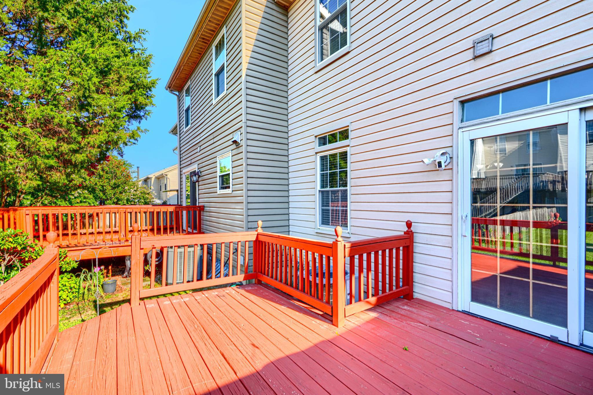 32 GILLAND COURT