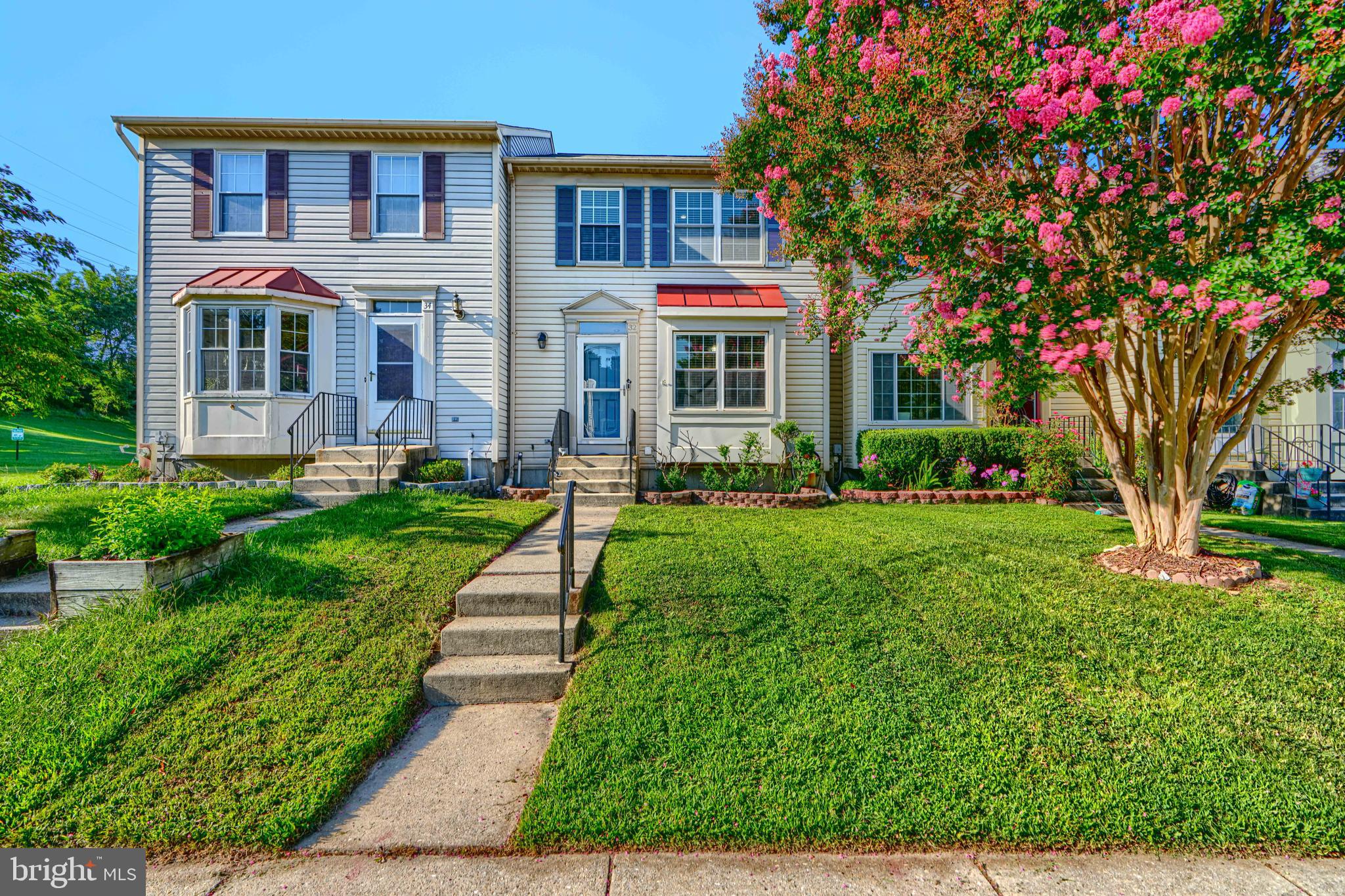 32 GILLAND COURT