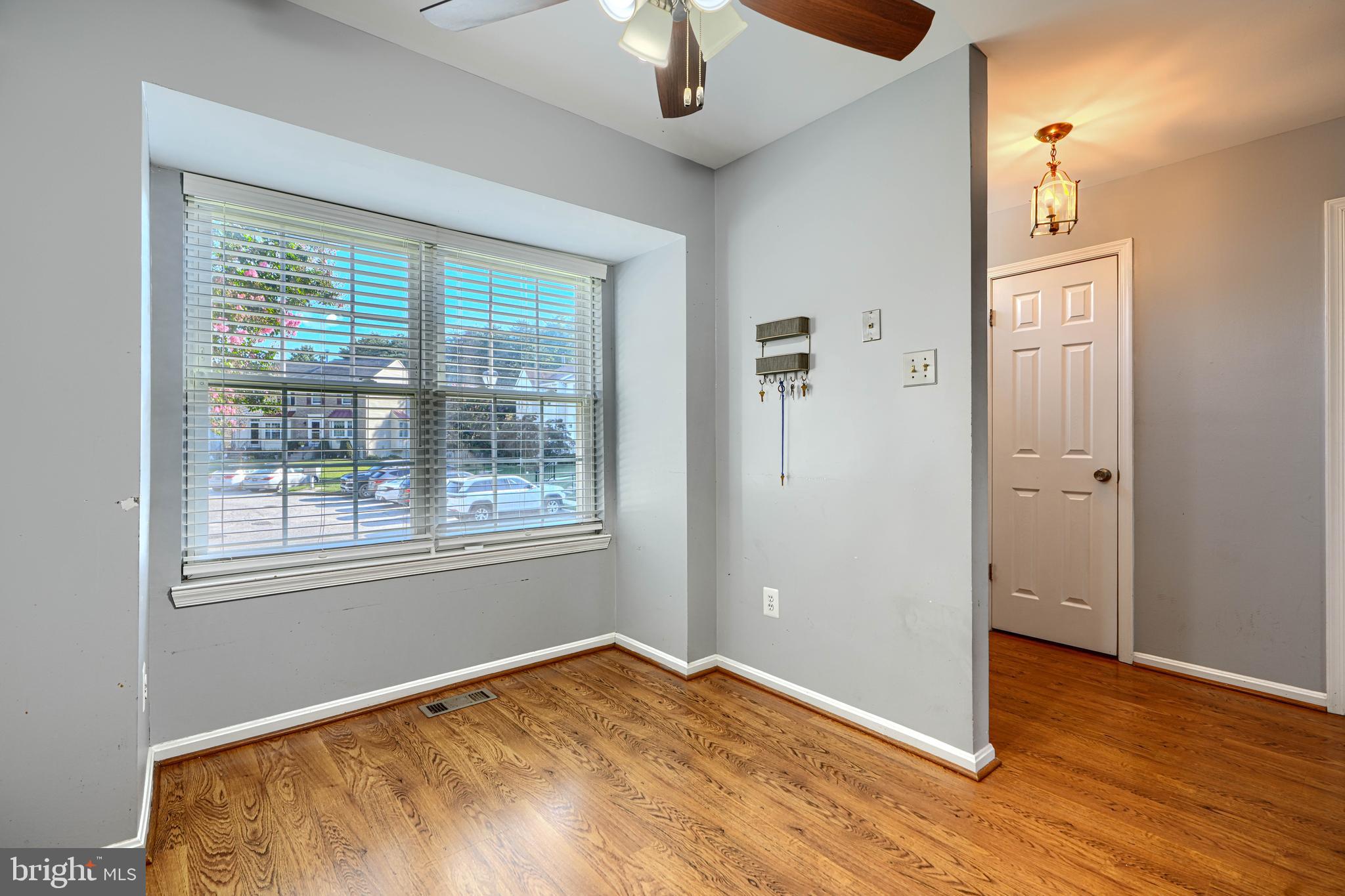 32 GILLAND COURT