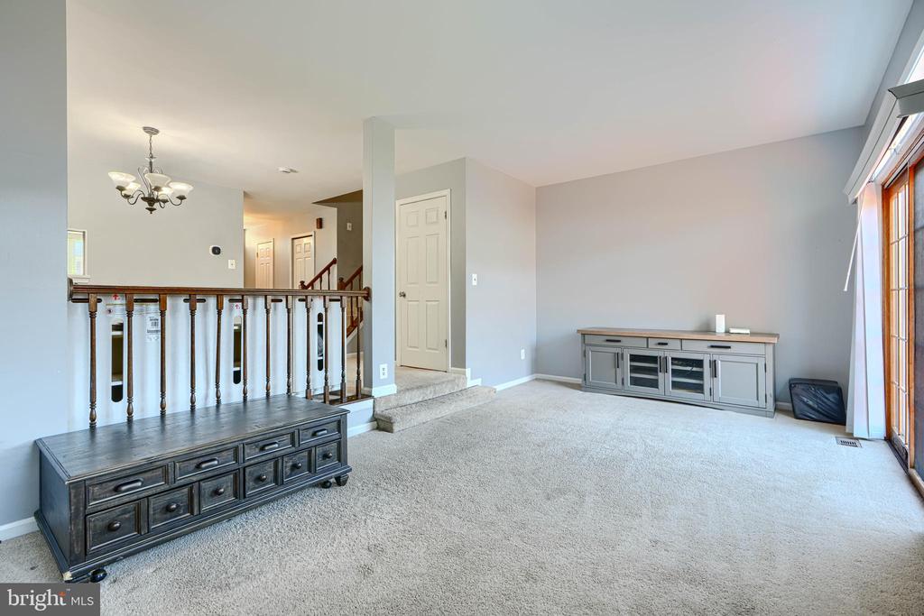 32 GILLAND COURT