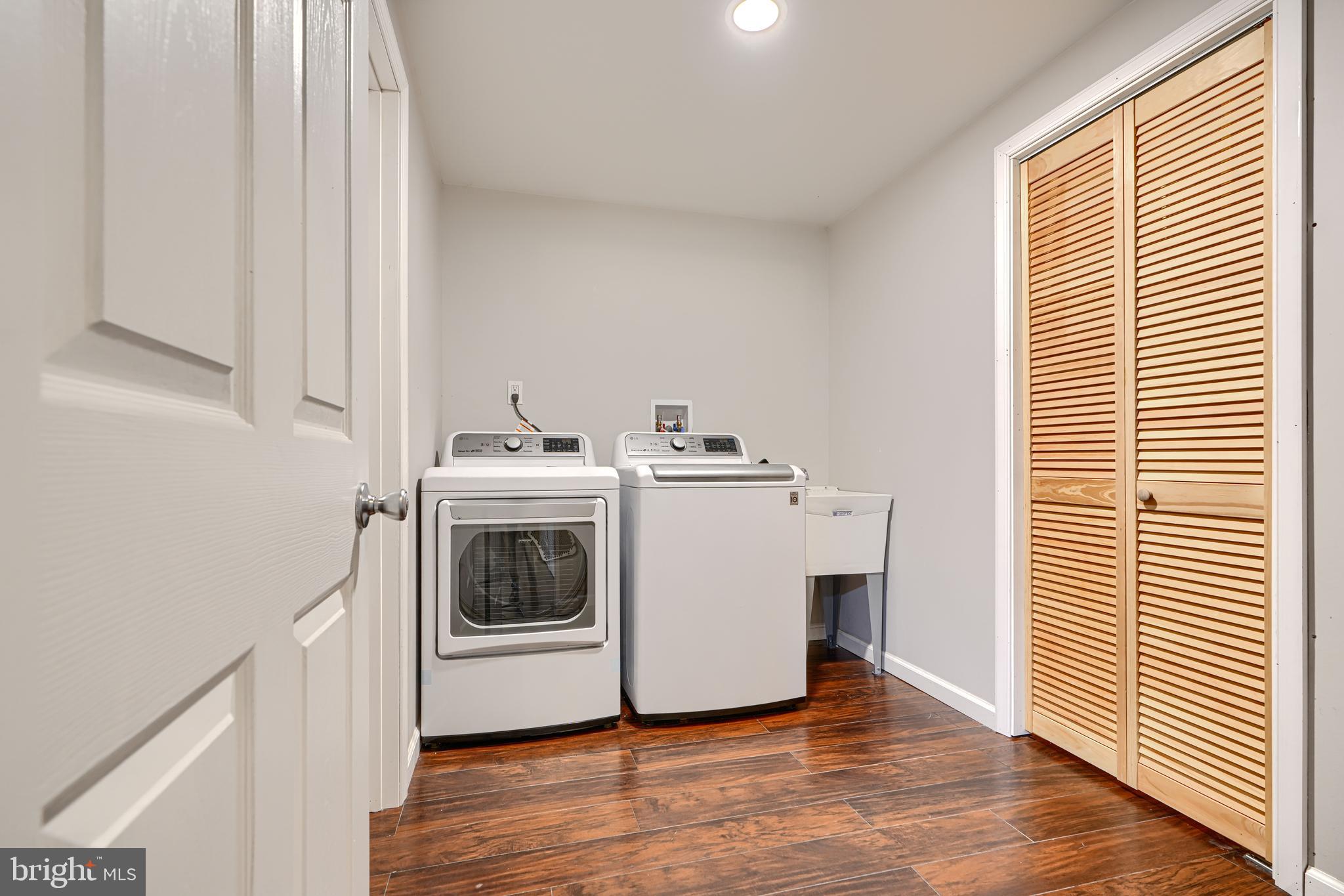 32 GILLAND COURT