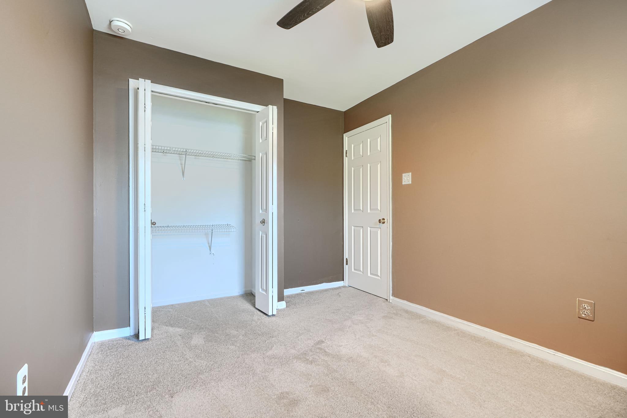 32 GILLAND COURT