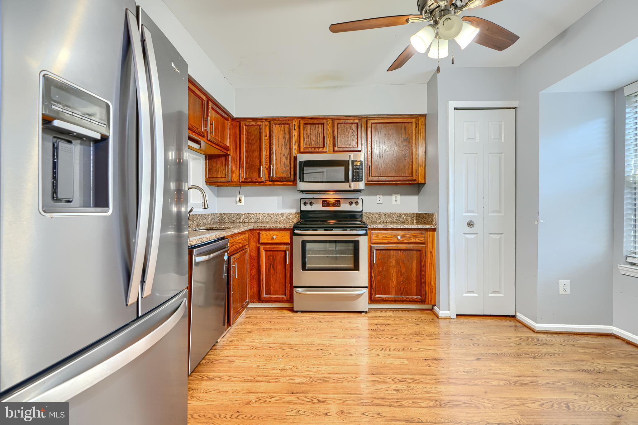 32 GILLAND COURT