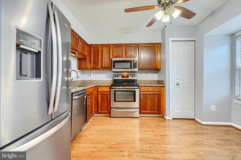 32 GILLAND COURT