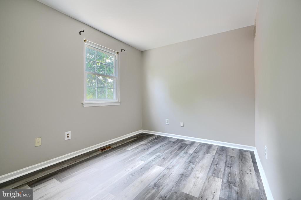 7 CRESTVIEW GARTH