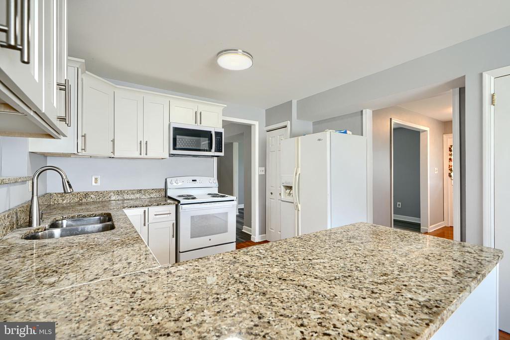 7 CRESTVIEW GARTH