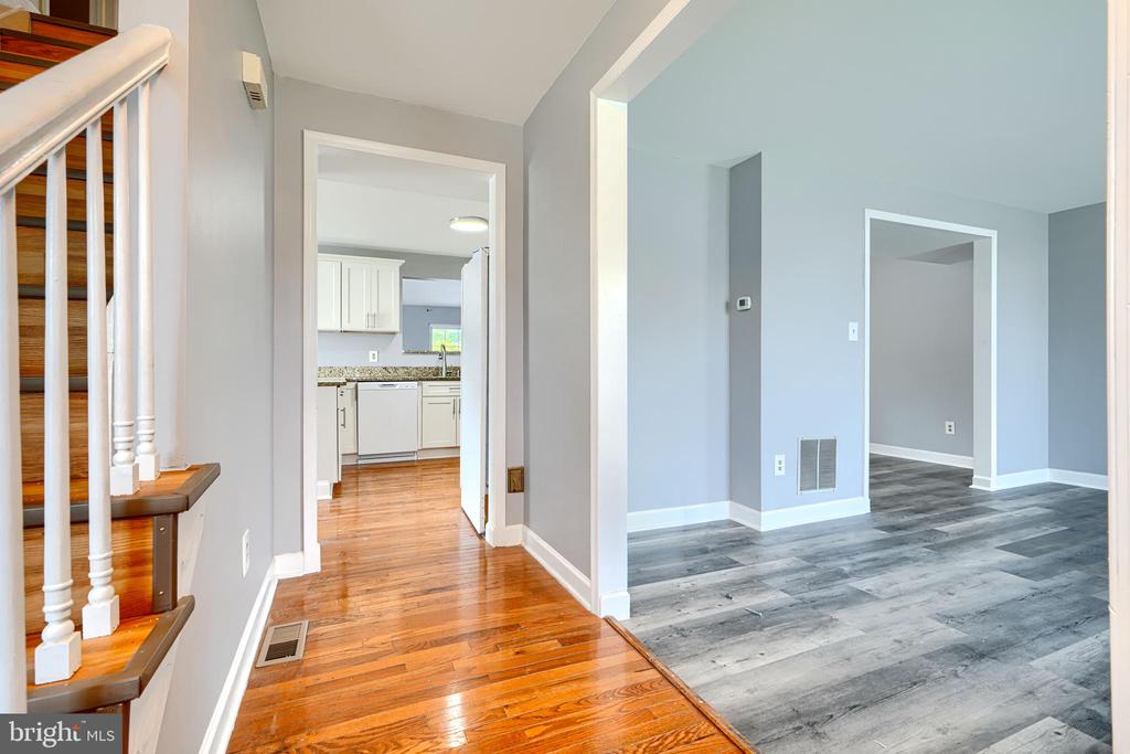 7 CRESTVIEW GARTH