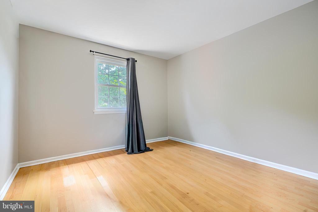 7 CRESTVIEW GARTH