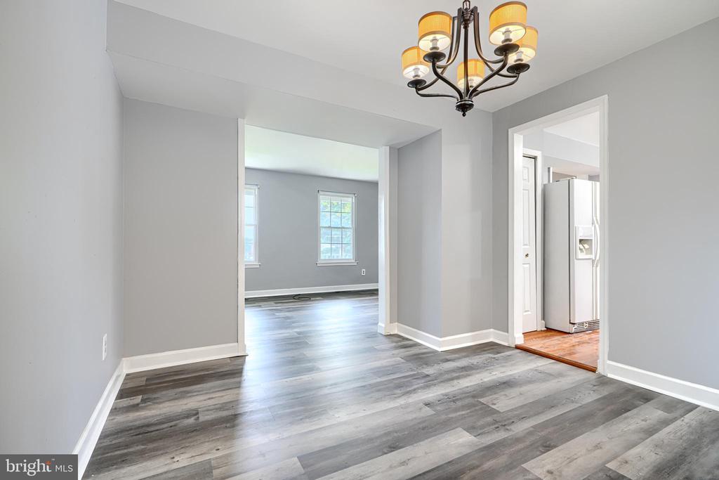 7 CRESTVIEW GARTH