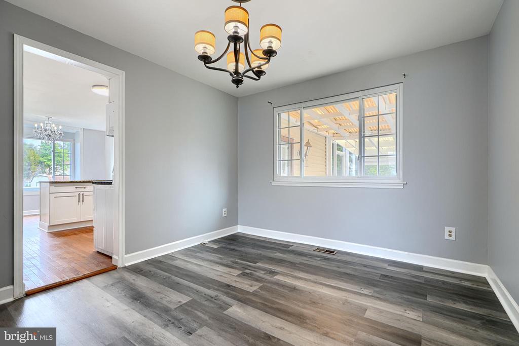 7 CRESTVIEW GARTH