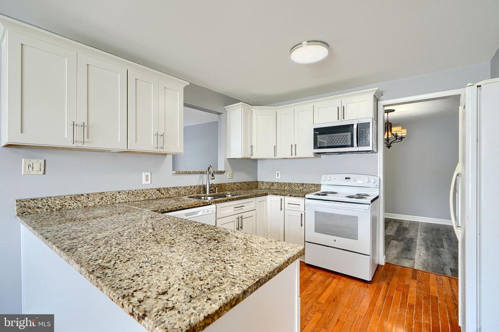 7 CRESTVIEW GARTH