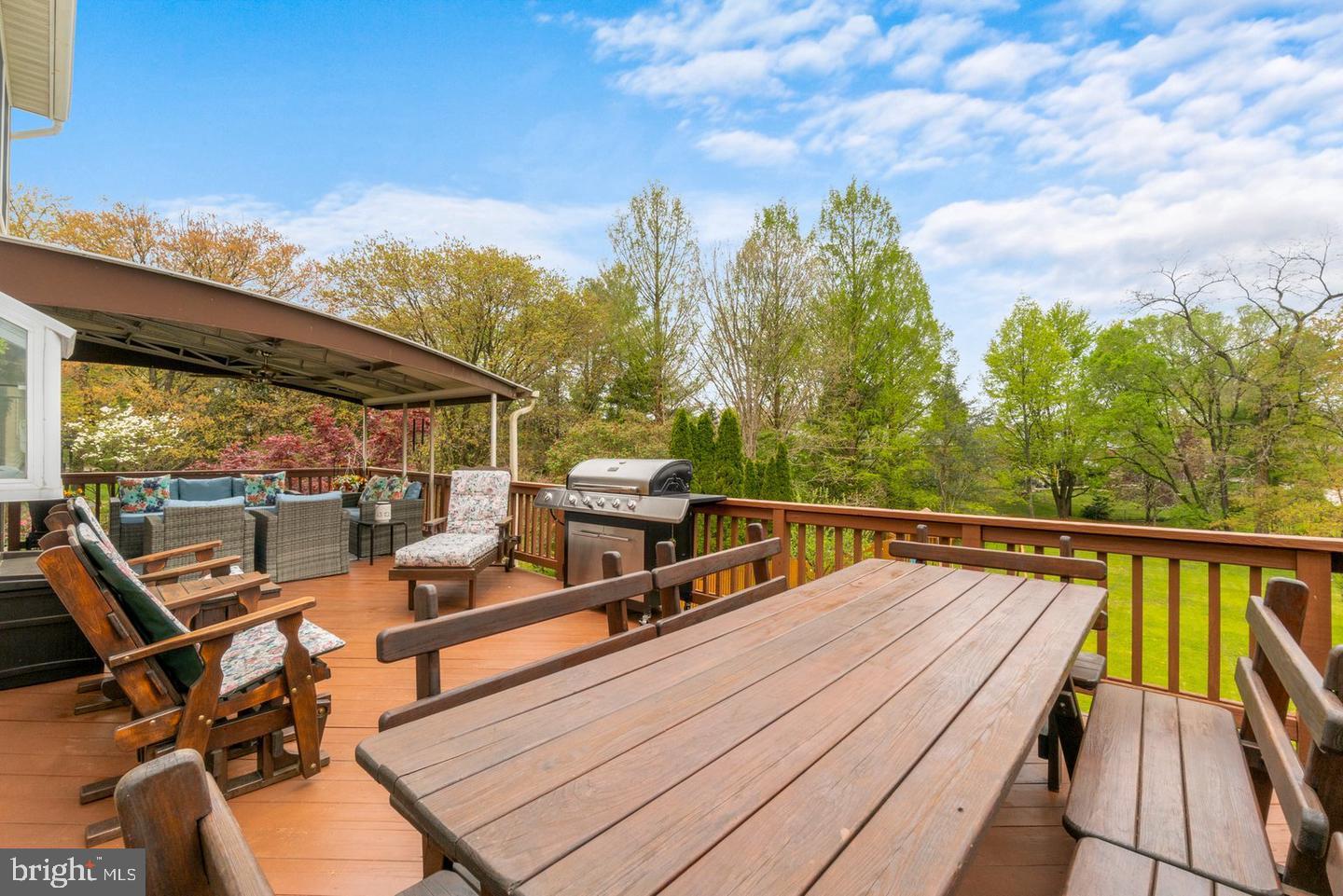 6 LANCEWOOD LANE