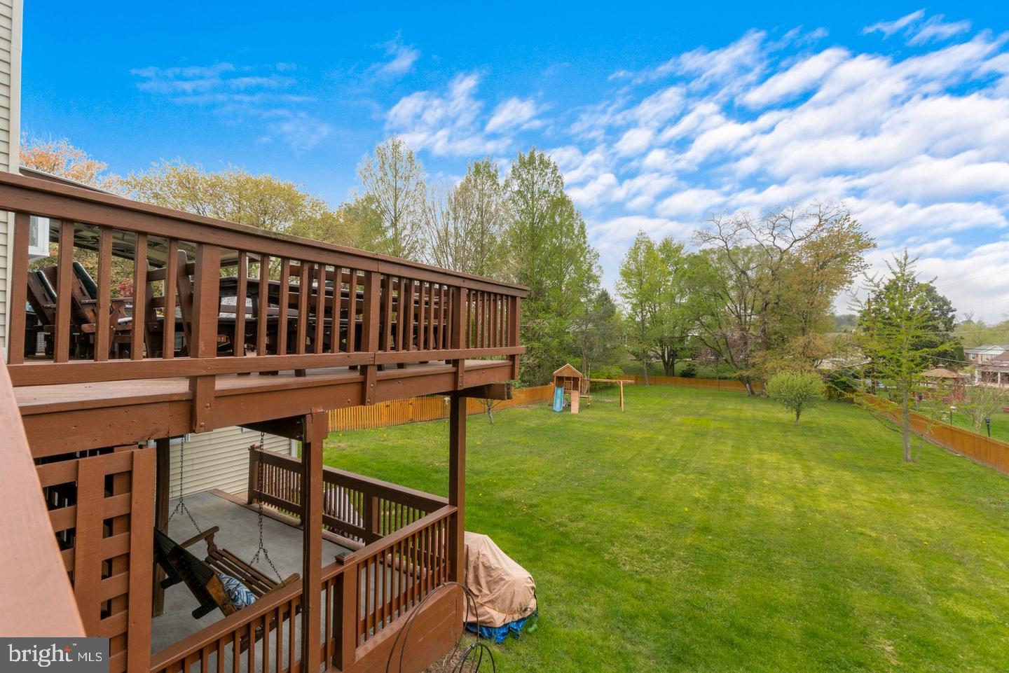 6 LANCEWOOD LANE