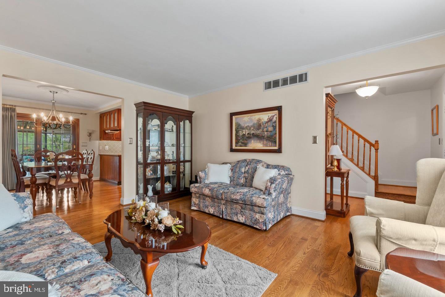 6 LANCEWOOD LANE