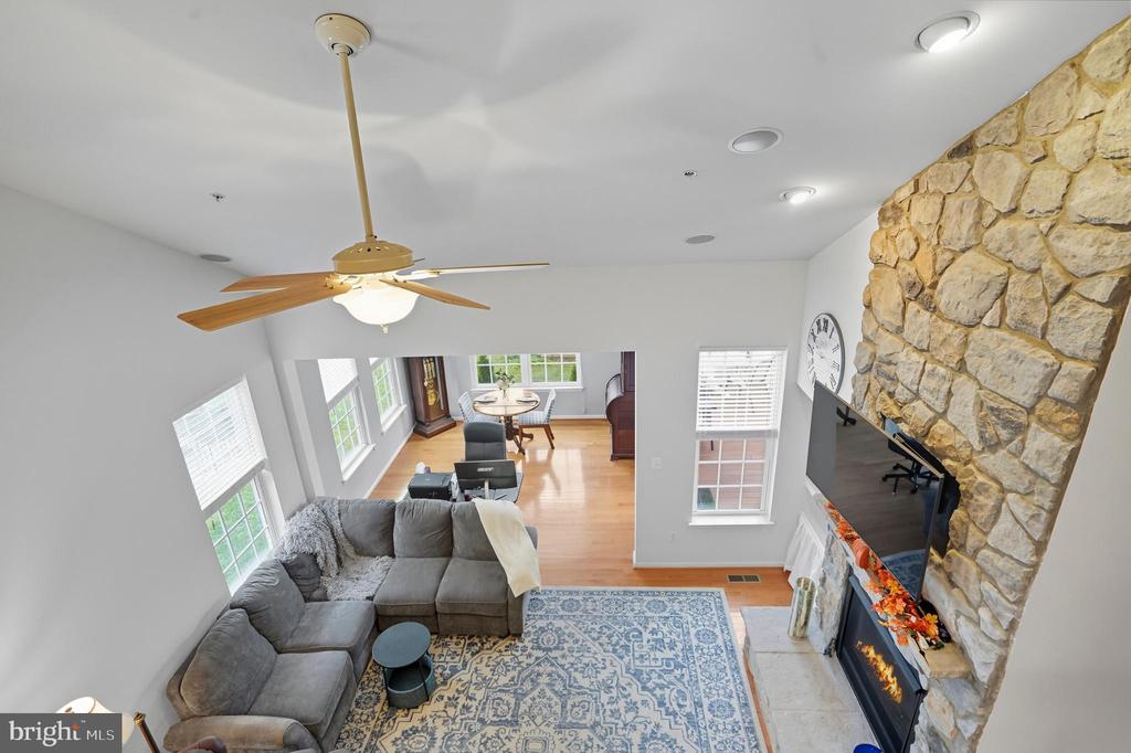 5640 CRESCENT RIDGE DRIVE