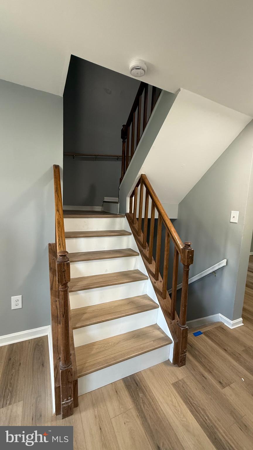 28 SANDSTONE COURT