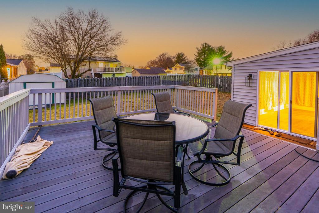 1 DERWOOD COURT