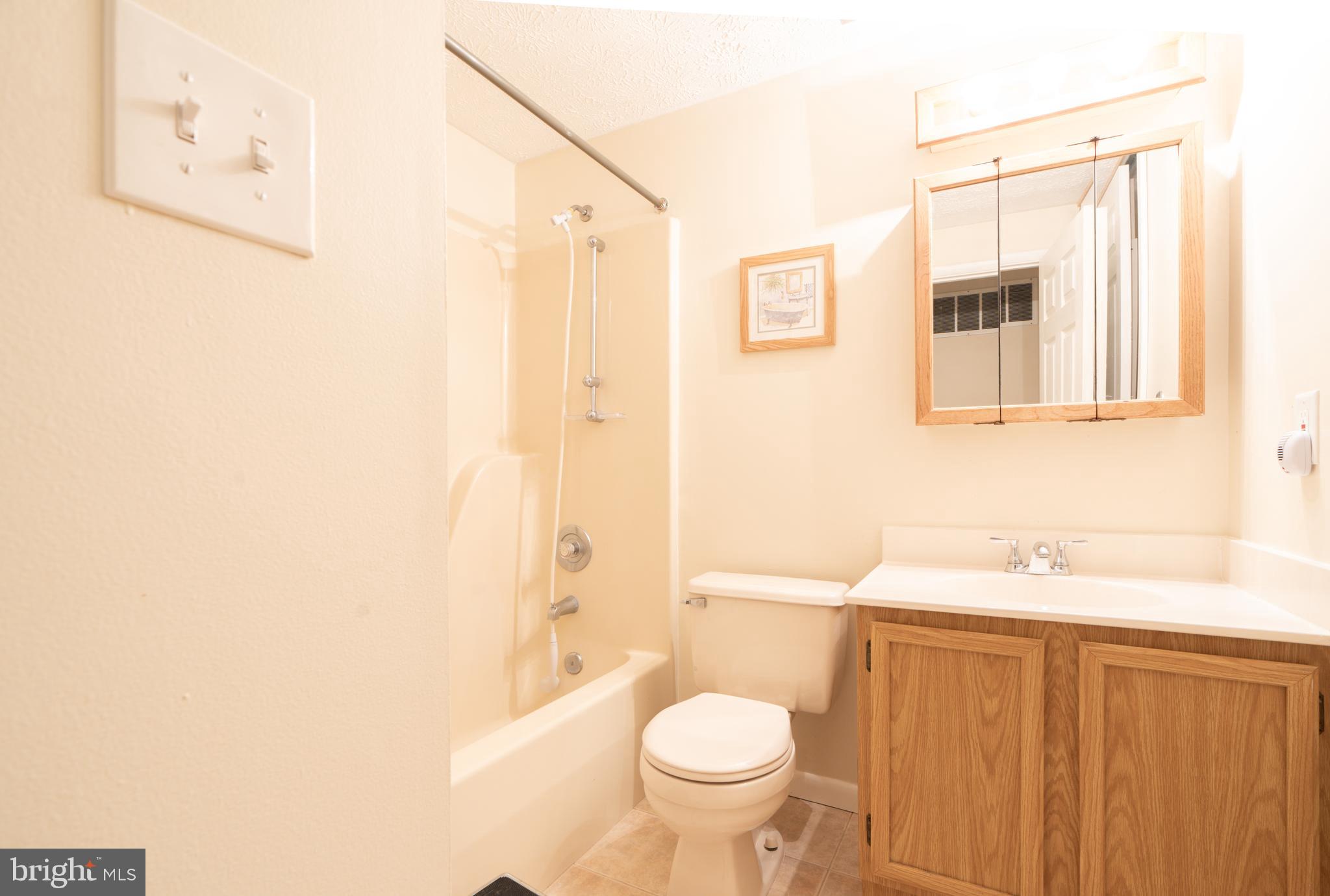 1 DERWOOD COURT