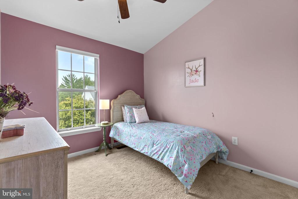 2421 QUILTING BEE ROAD