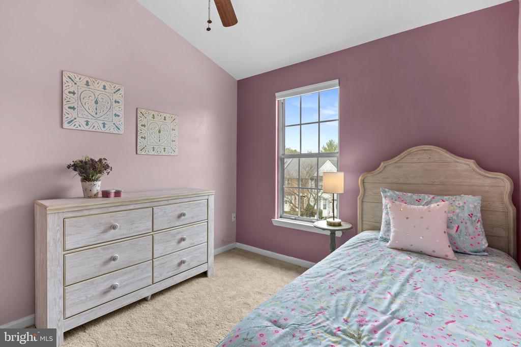 2421 QUILTING BEE ROAD