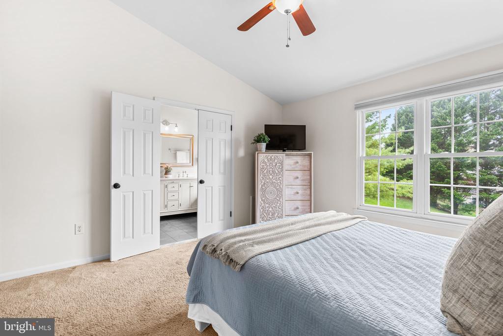 2421 QUILTING BEE ROAD
