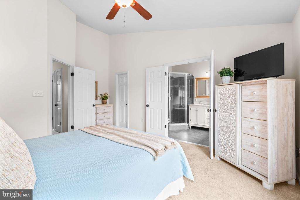 2421 QUILTING BEE ROAD