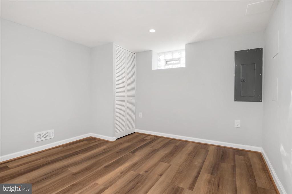 3 HARDING STREET