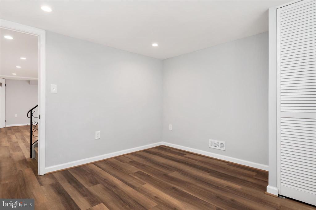 3 HARDING STREET