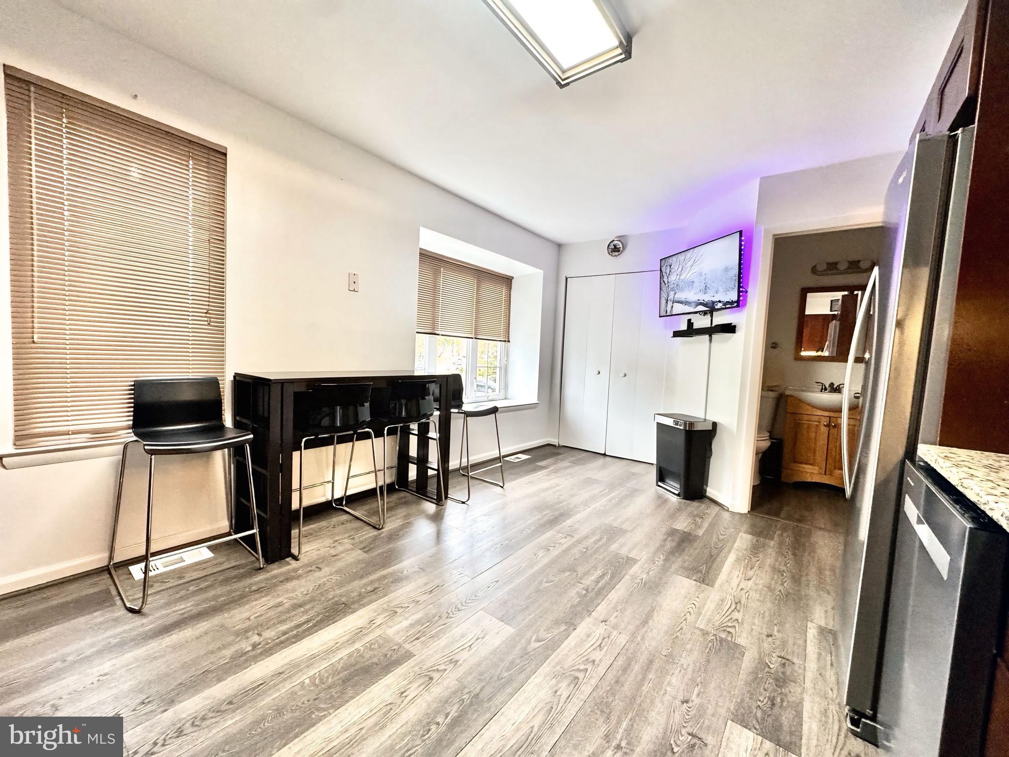 35 MILLWHEEL COURT