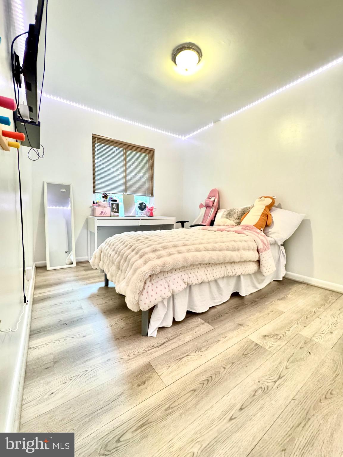 35 MILLWHEEL COURT