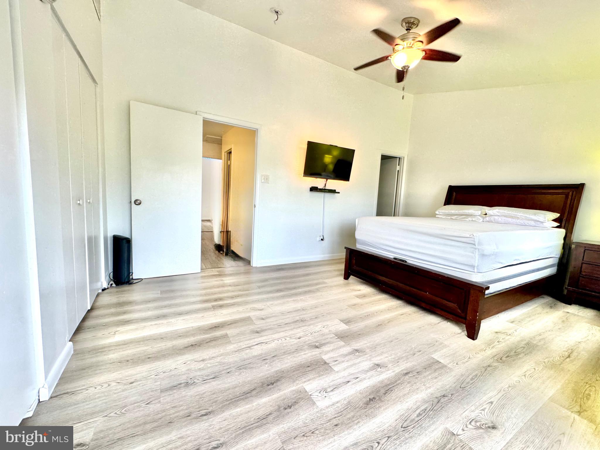 35 MILLWHEEL COURT