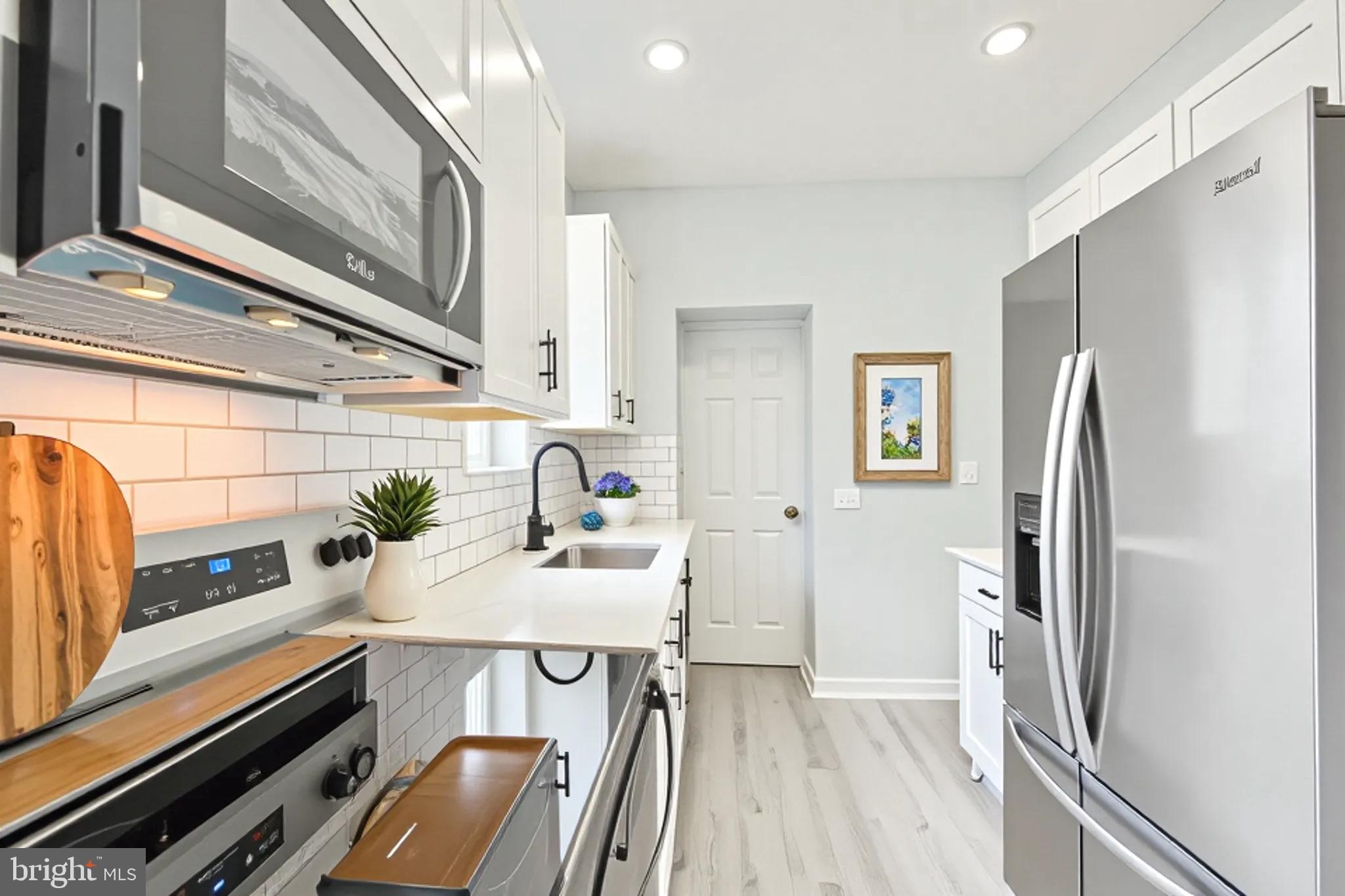 1928 ENGLEWOOD AVENUE