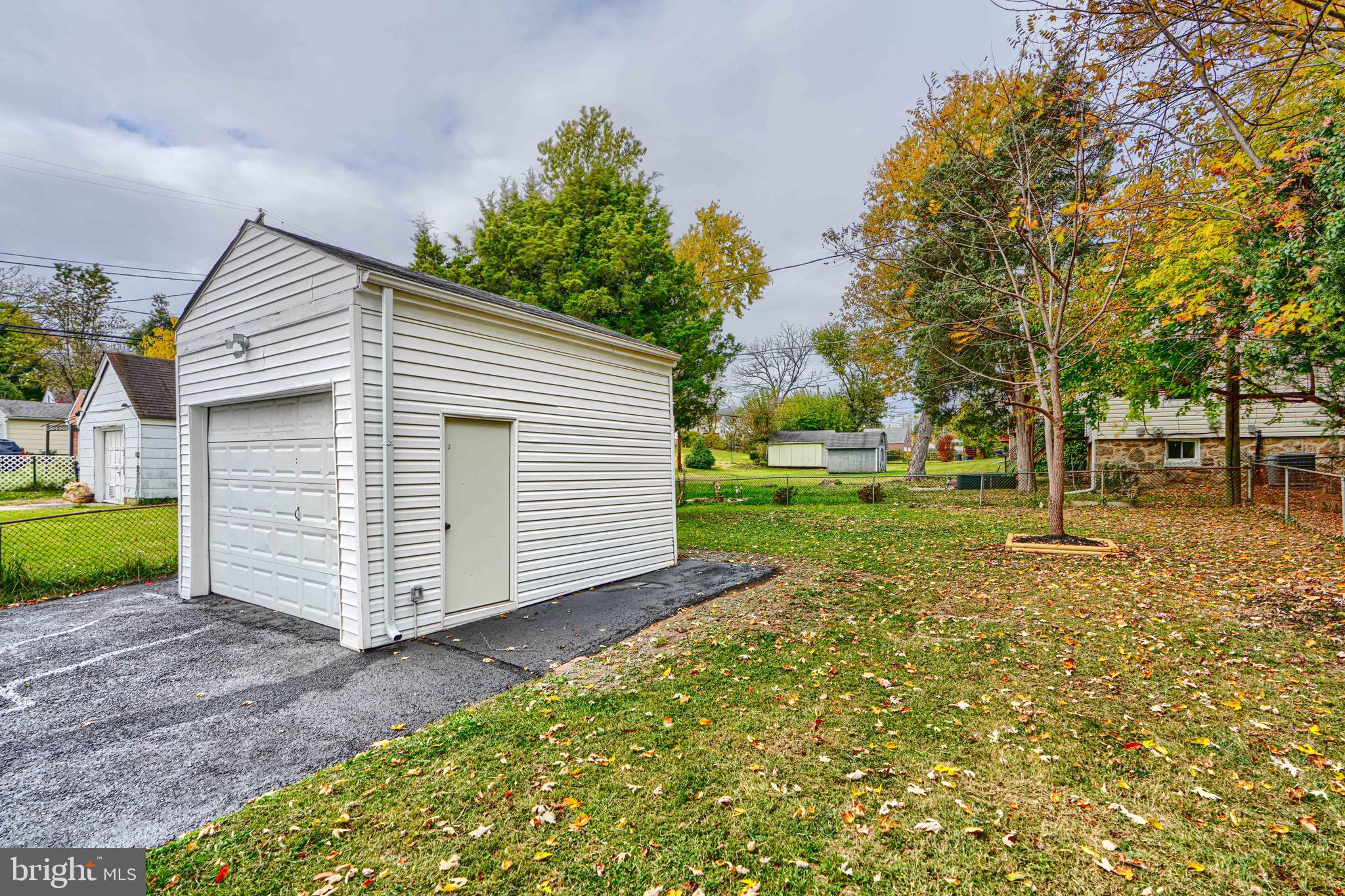 1928 ENGLEWOOD AVENUE