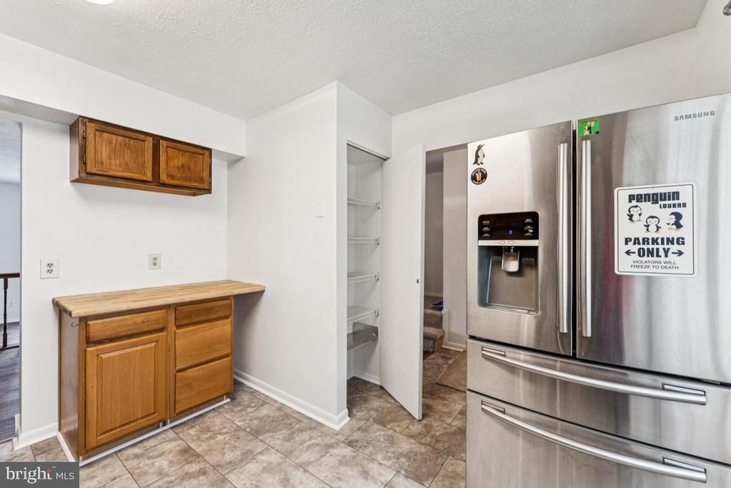 32 STONEWAY PLACE