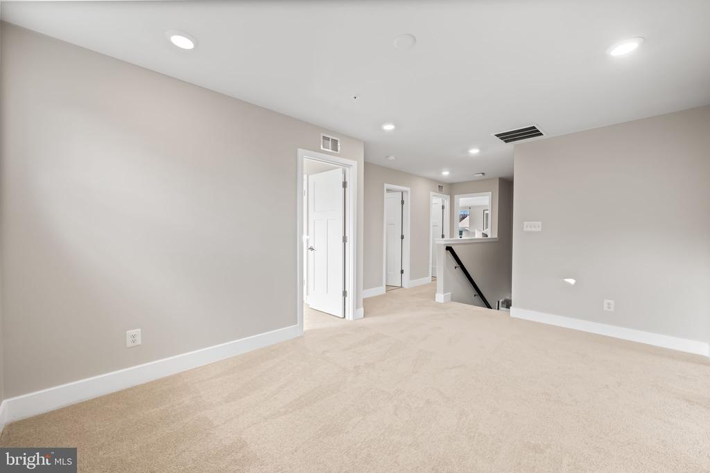 3704 KAHL FARM ROAD