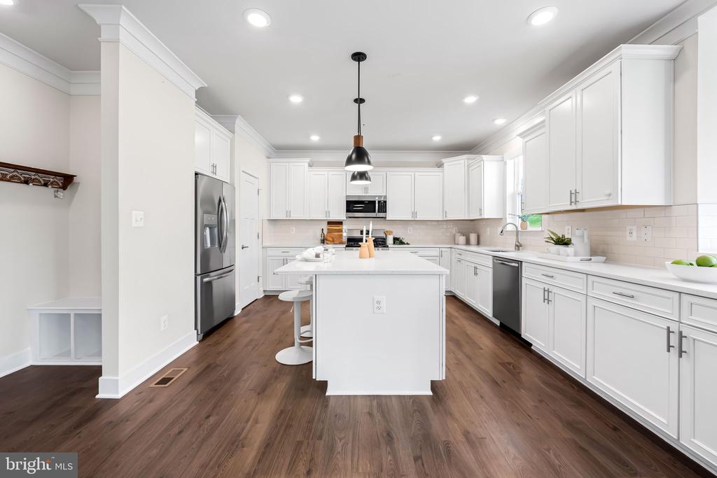 3704 KAHL FARM ROAD