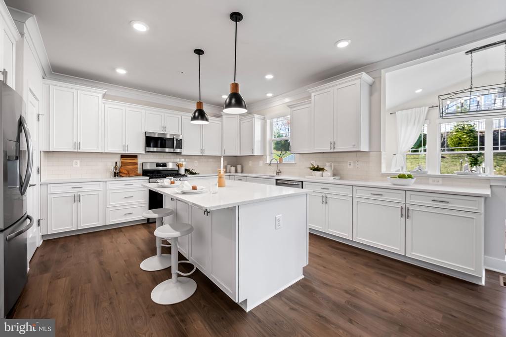 3704 KAHL FARM ROAD