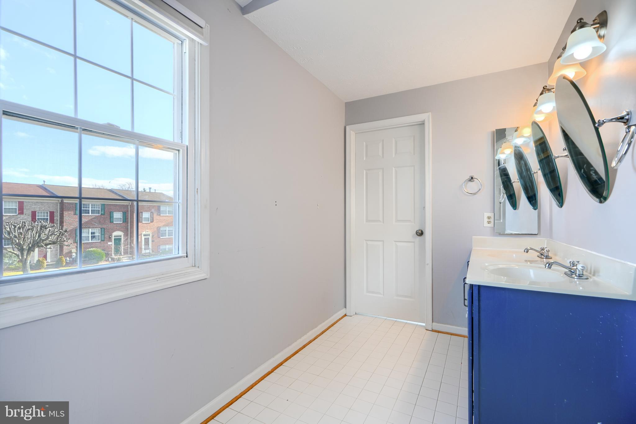 9318 HINES ESTATES DRIVE