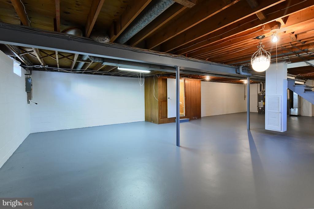 3702 E JOPPA ROAD
