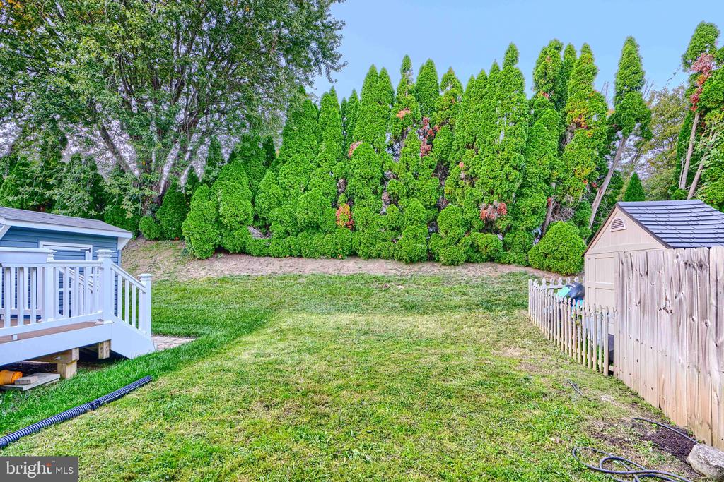 28 SANDSTONE COURT