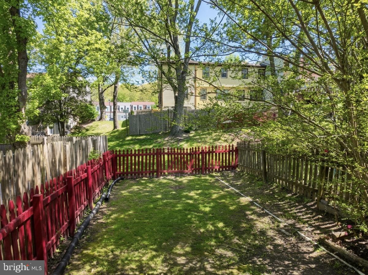 16 SLAVIN COURT 4H