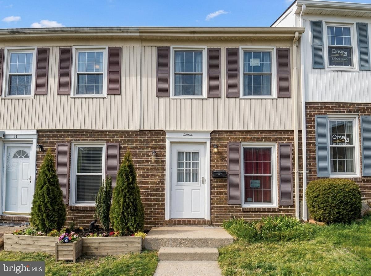 16 SLAVIN COURT 4H