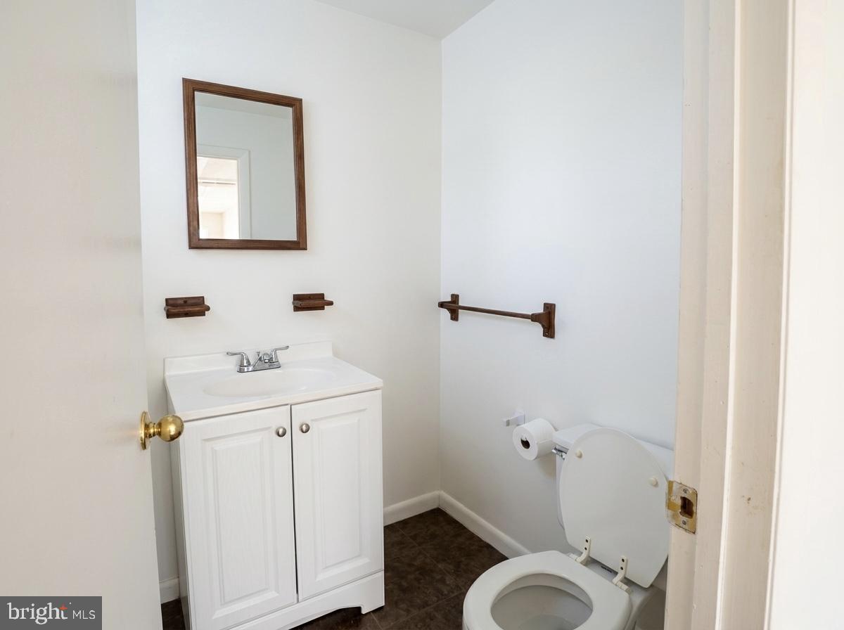 16 SLAVIN COURT 4H