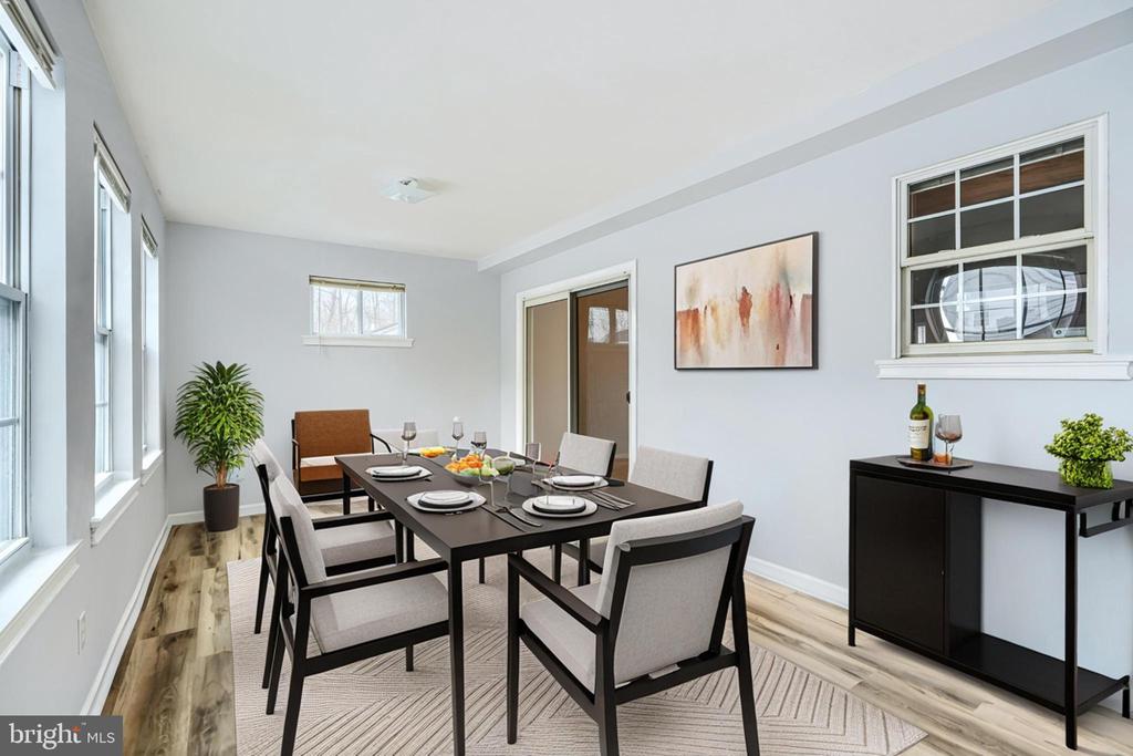 3 DAJOBE COURT