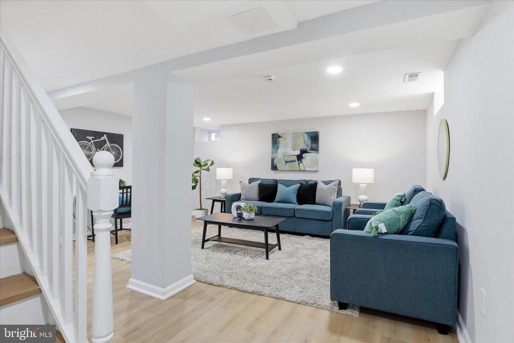 608 MARWOOD ROAD