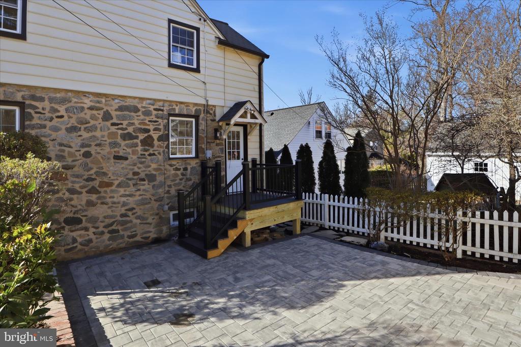 608 MARWOOD ROAD