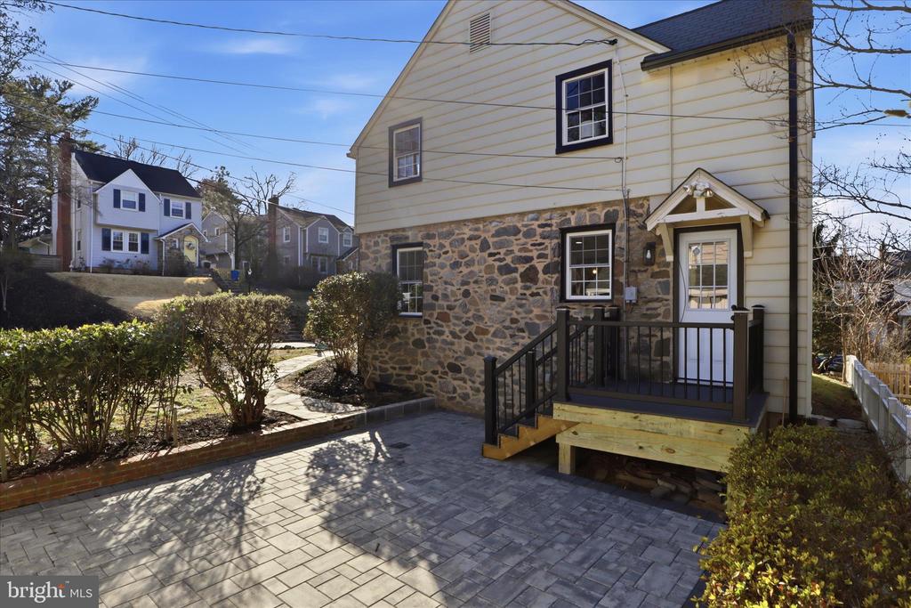 608 MARWOOD ROAD